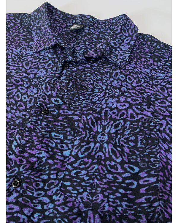 PLAZMALAB MENS PUPLE LEO BUTTON UP SHIRT