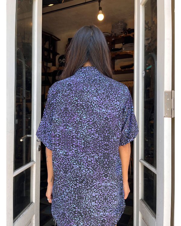 PLAZMALAB MENS PUPLE LEO BUTTON UP SHIRT