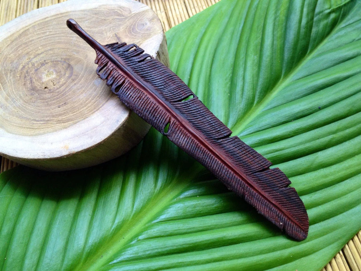 Feather Tribe Flight Feathers Pendant - Medium
