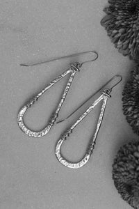 Zuri earrings - White brass 