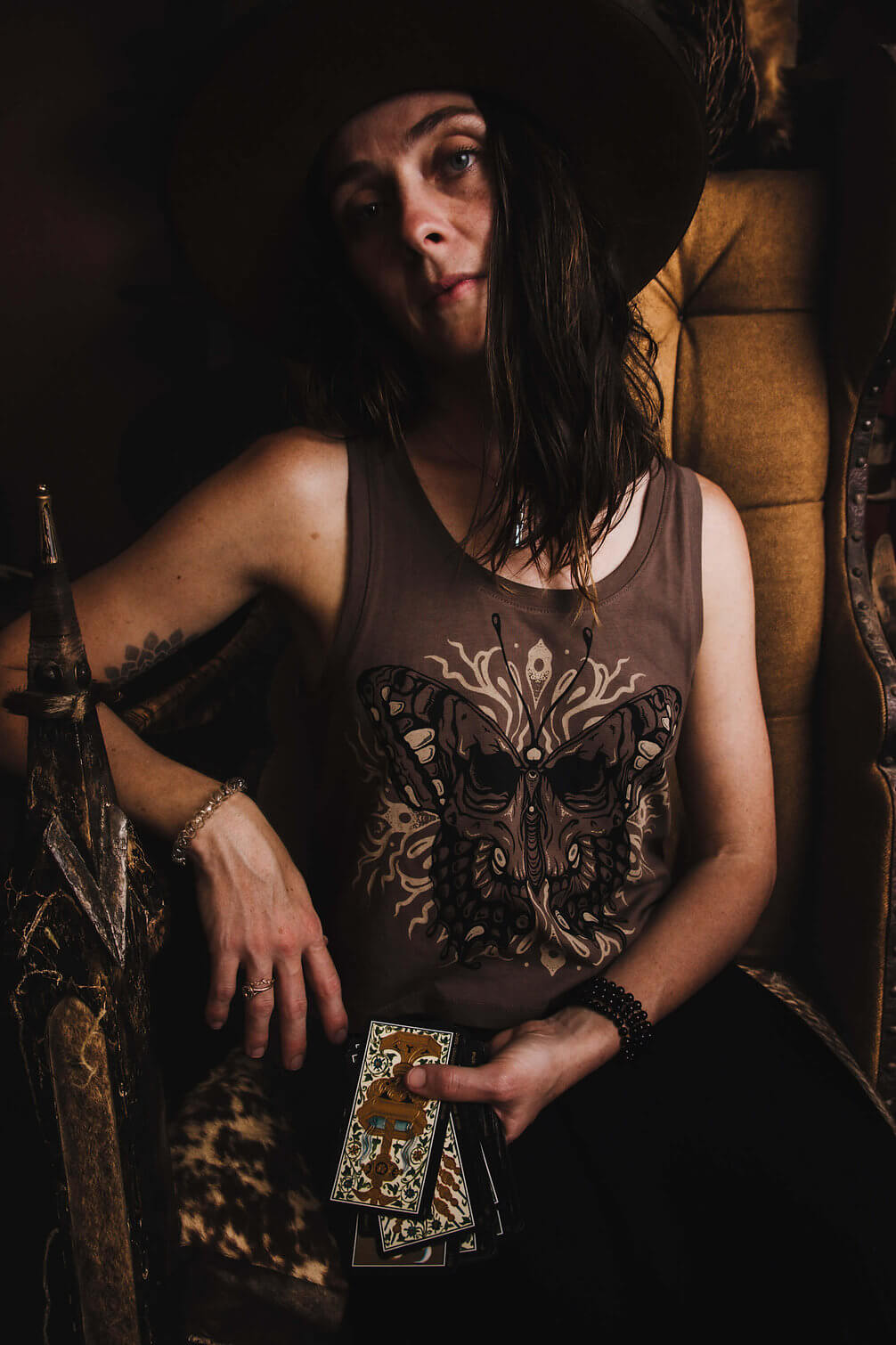 art of zig butterfly skull crop tee