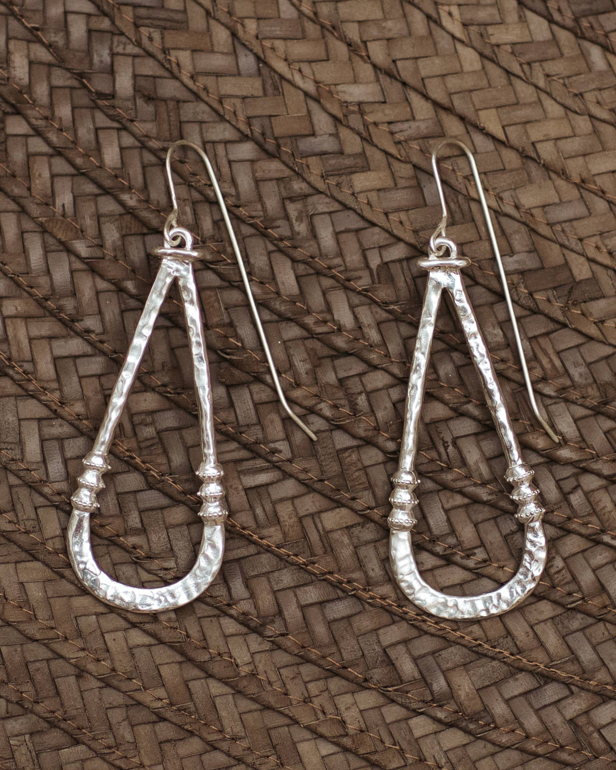 Zuri earrings - White brass 