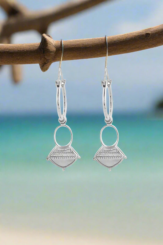 nakila aalia hoop earrings in white metal