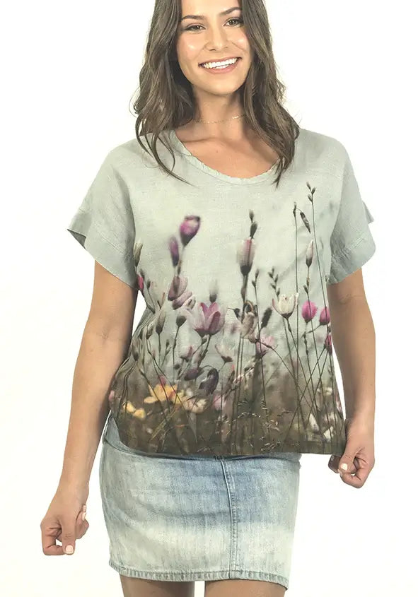photo print linen tee with seaside flowers