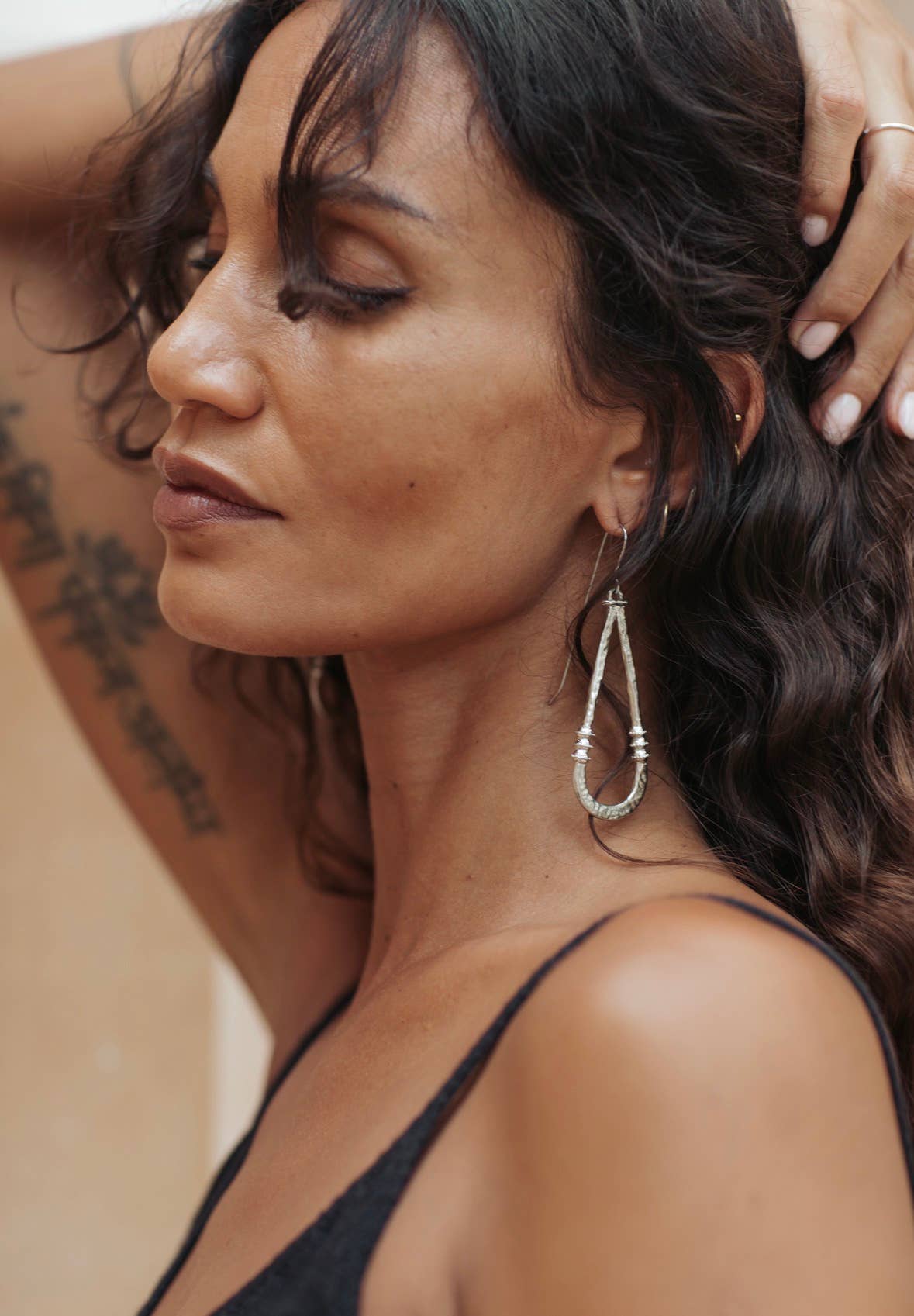 Zuri earrings - White brass 